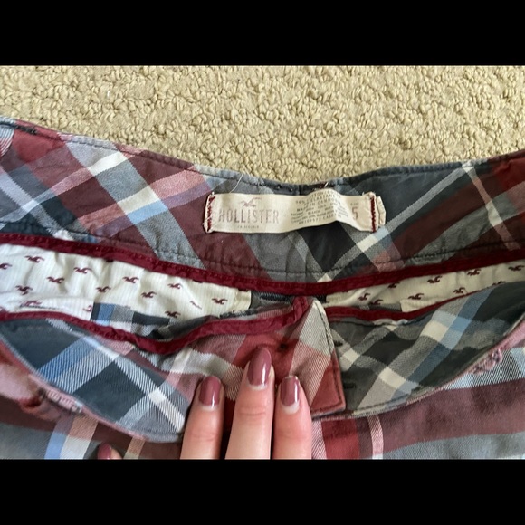 Hollister Plaid Cuffed Shorts in size 5 - Picture 2 of 3